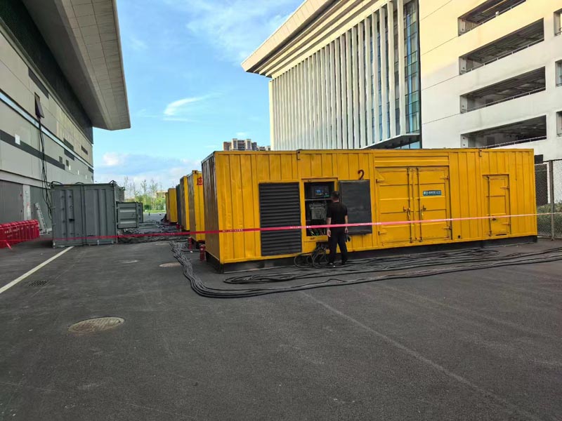 荣县柴油发电机冬季保养注意事项?